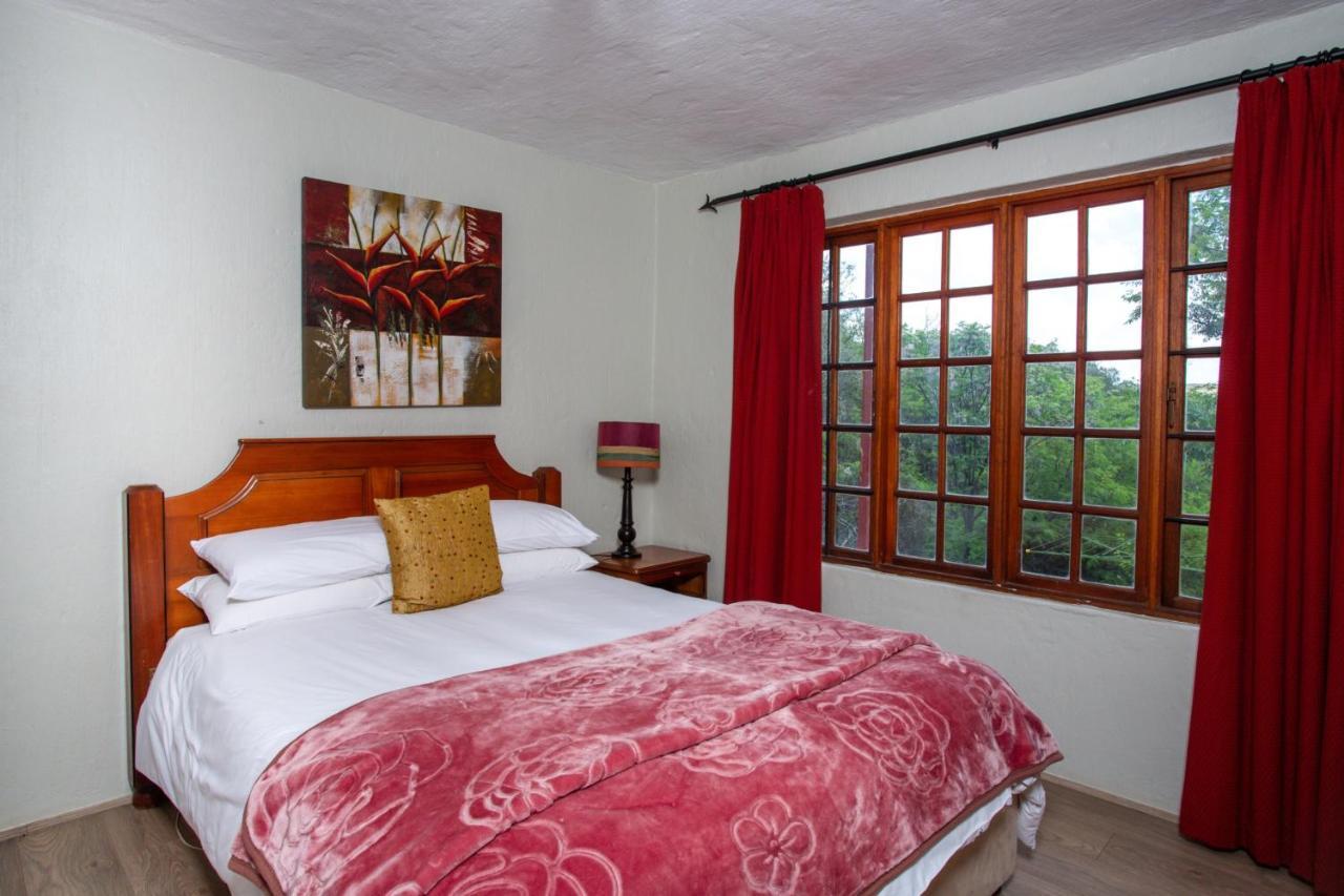 Whispering Pines Country Estate Villa Magaliesburg Ngoại thất bức ảnh