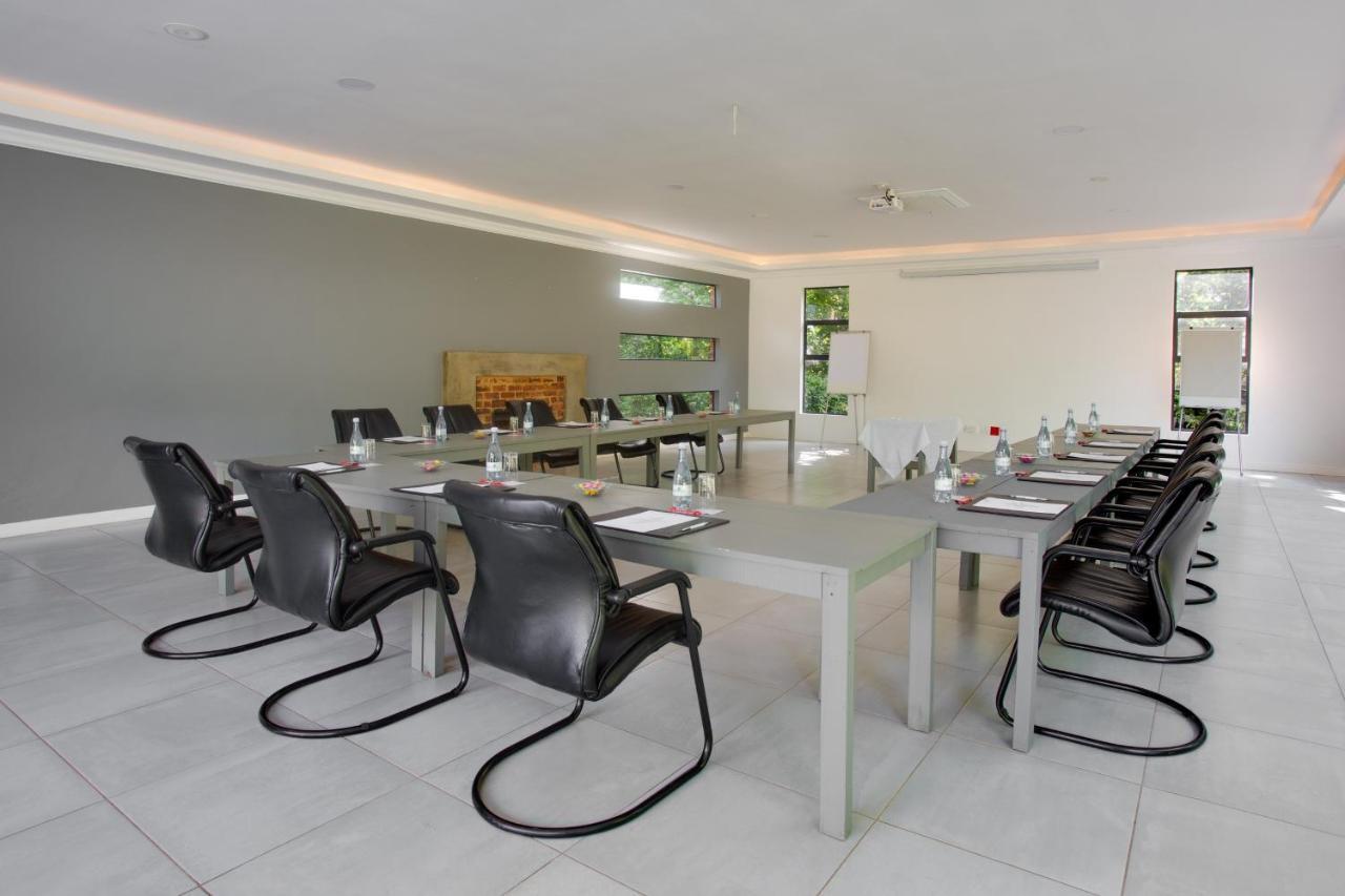 Whispering Pines Country Estate Villa Magaliesburg Ngoại thất bức ảnh