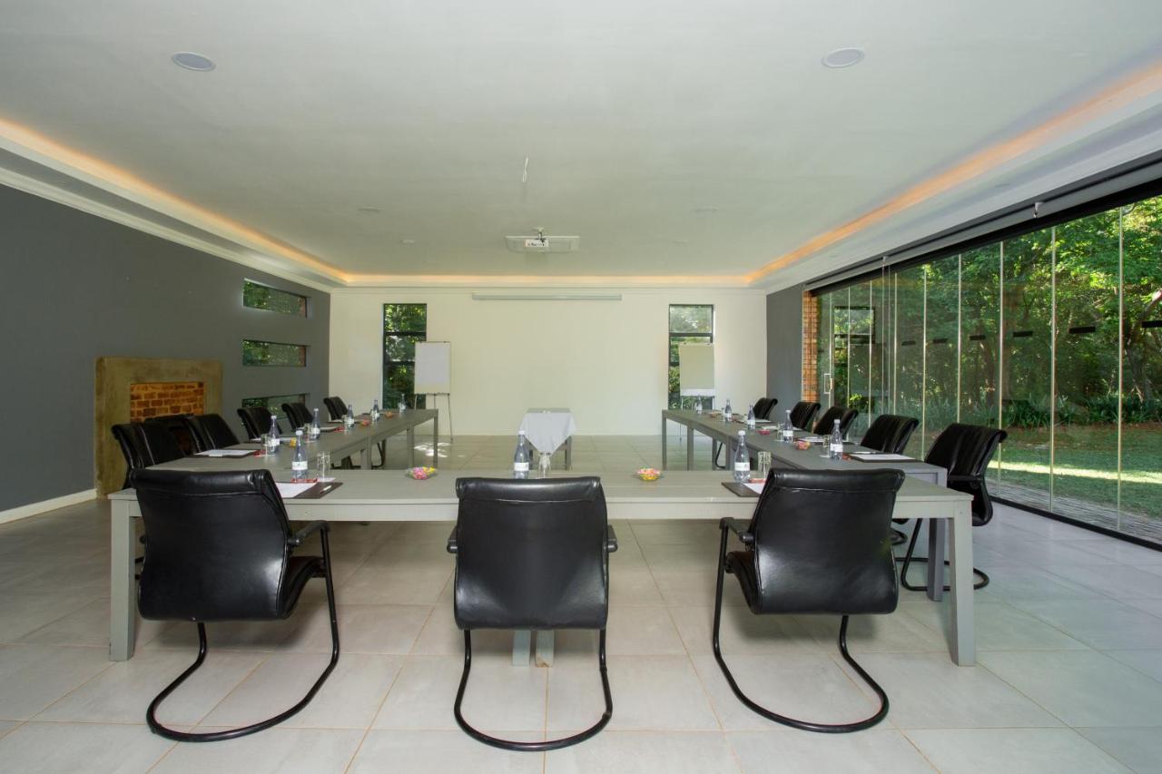 Whispering Pines Country Estate Villa Magaliesburg Ngoại thất bức ảnh